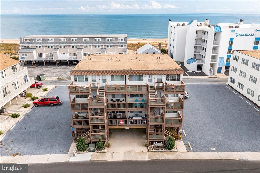 12102 ASSAWOMAN DRIVE 207B SEA LOFT