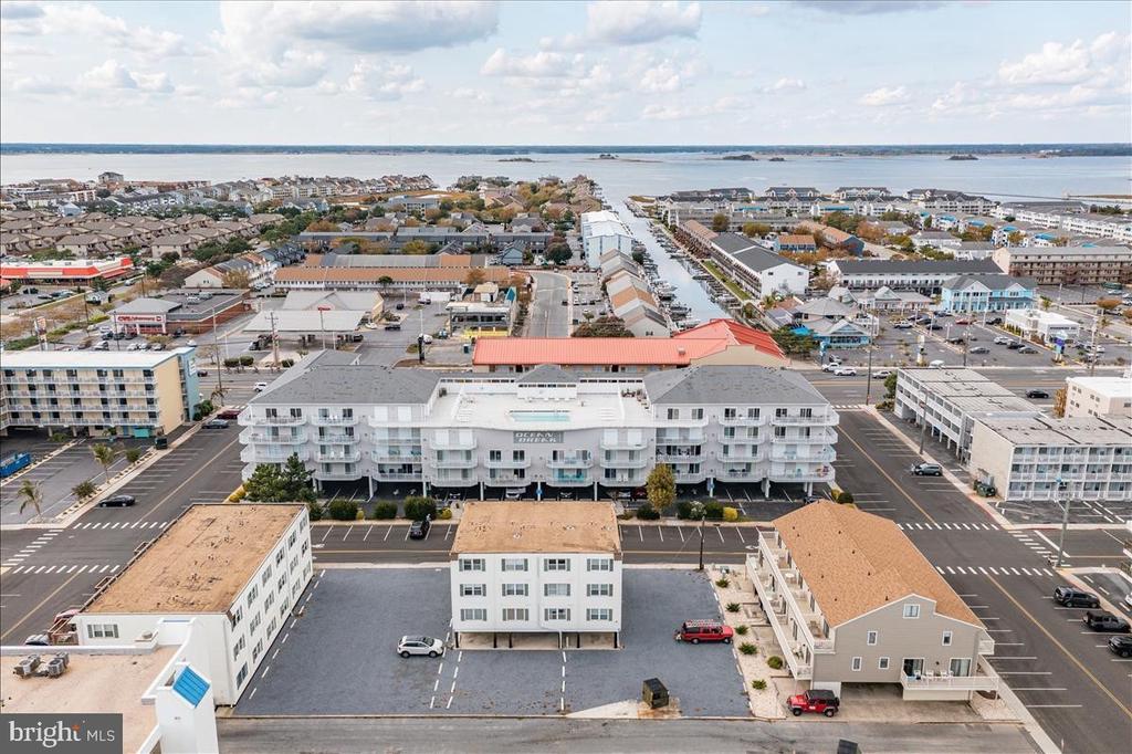 12102 ASSAWOMAN DRIVE 207B SEA LOFT