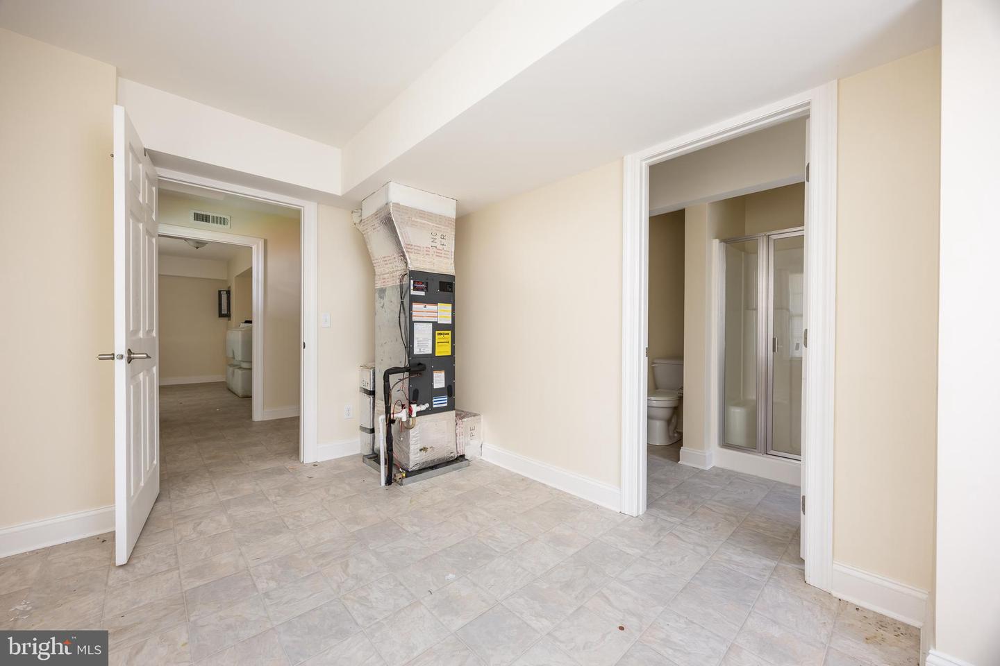 9104 Chesapeake Dr