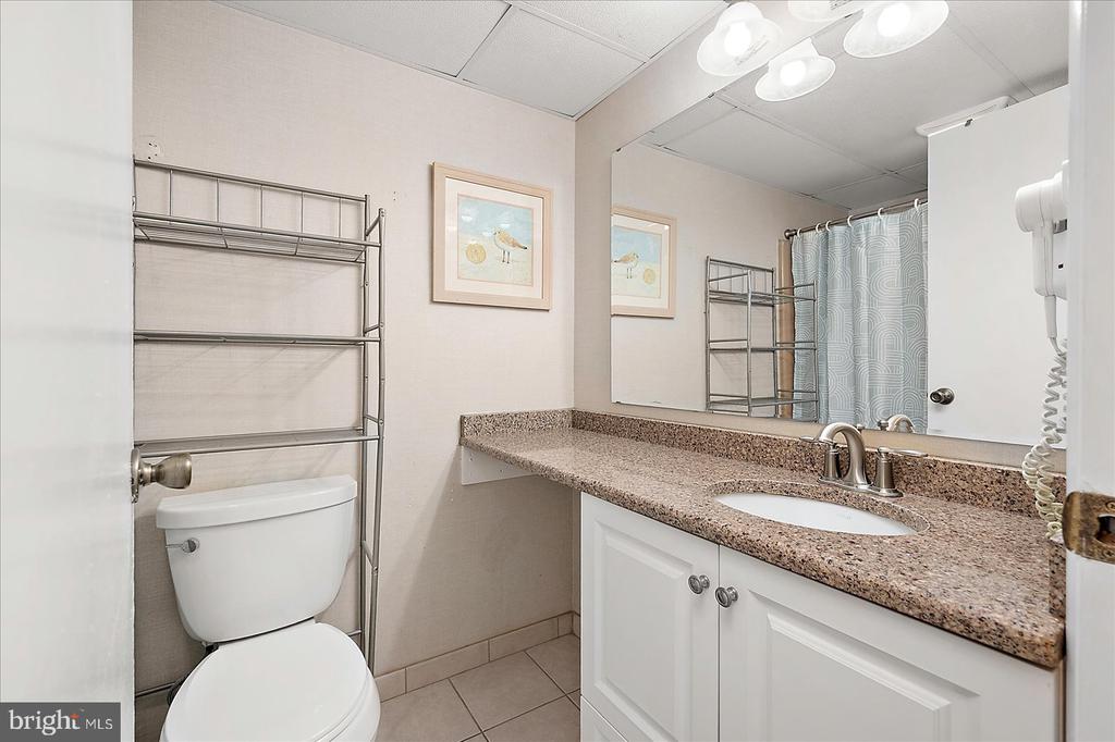 9 37TH STREET 301