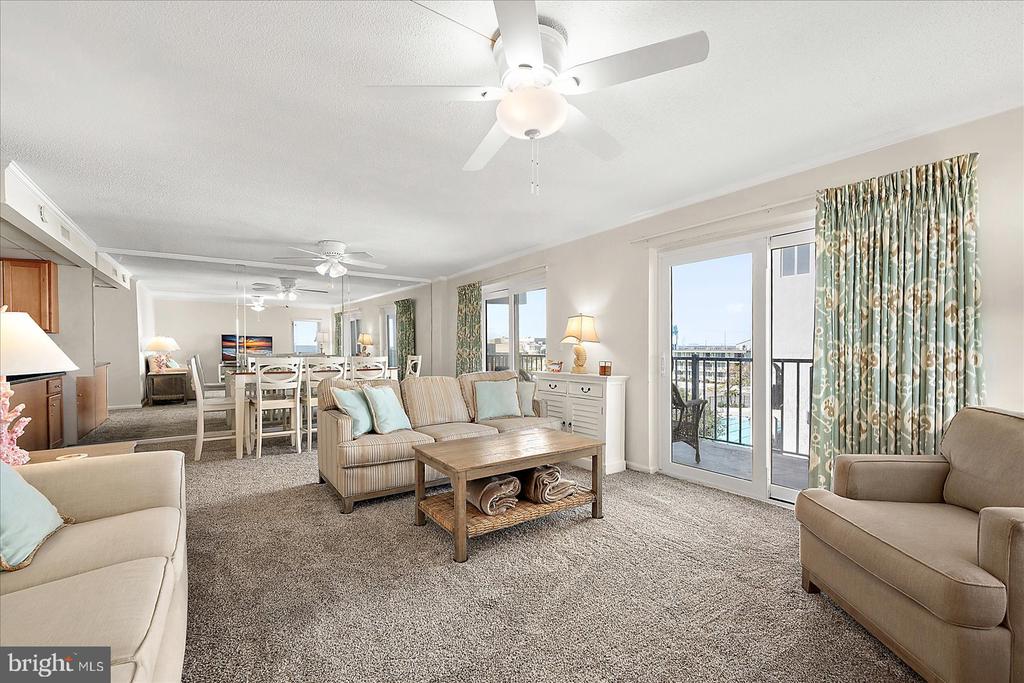 9 37TH STREET 301
