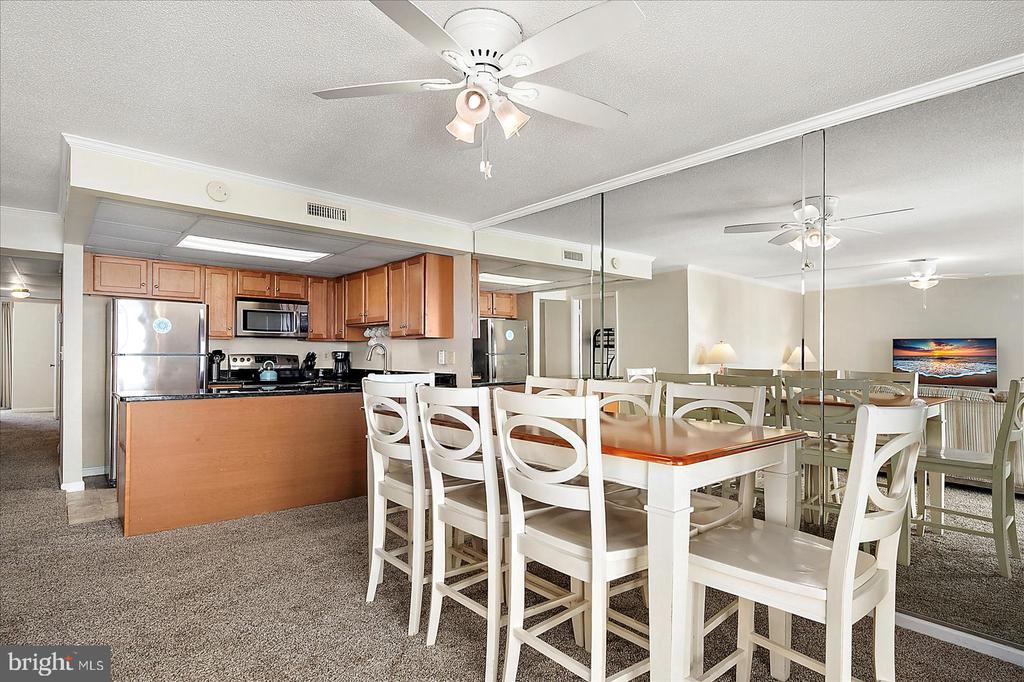 9 37TH STREET 301
