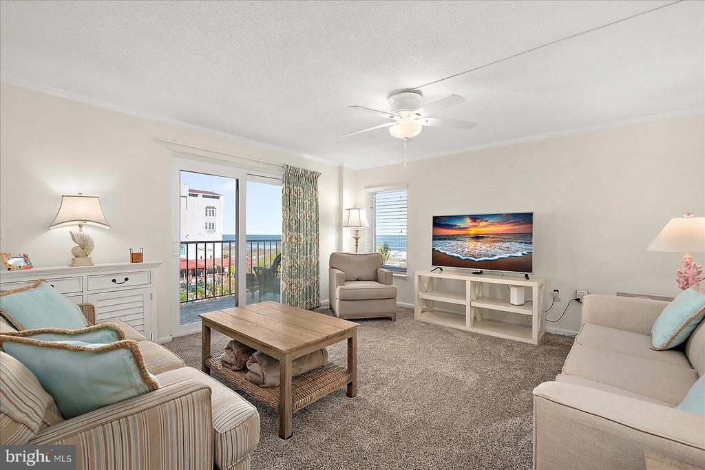 9 37TH STREET 301