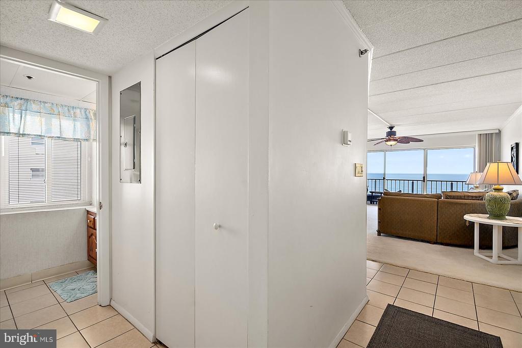 6109 ATLANTIC AVENUE 501