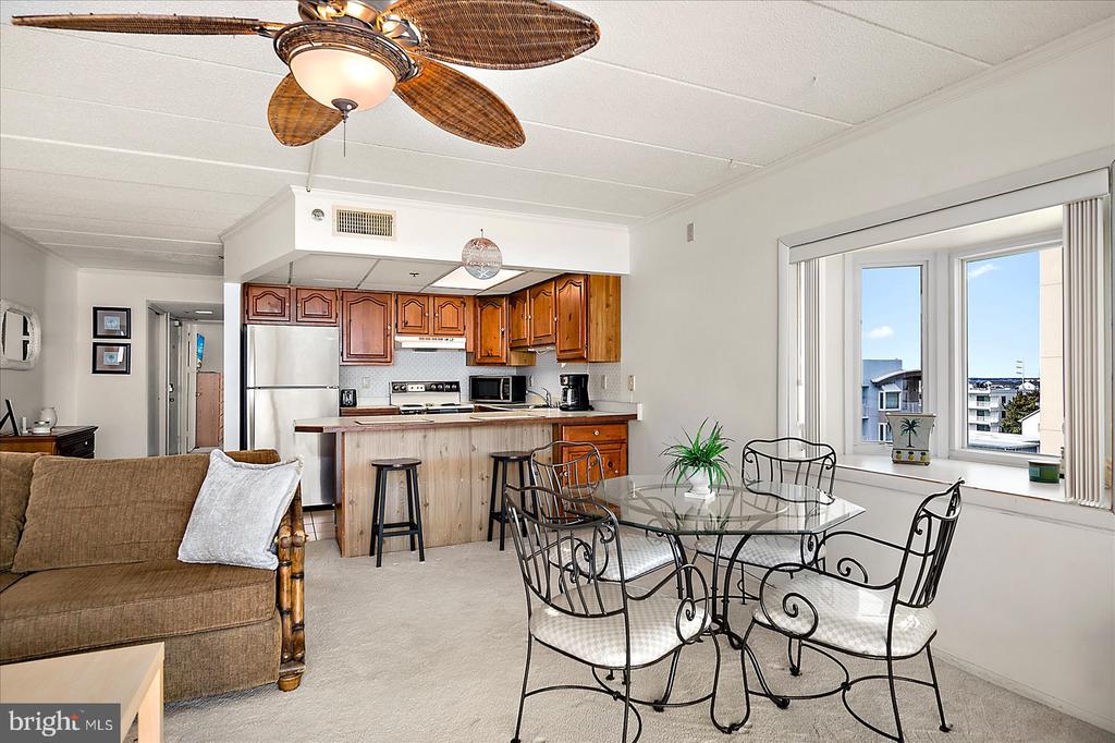 6109 ATLANTIC AVENUE 501