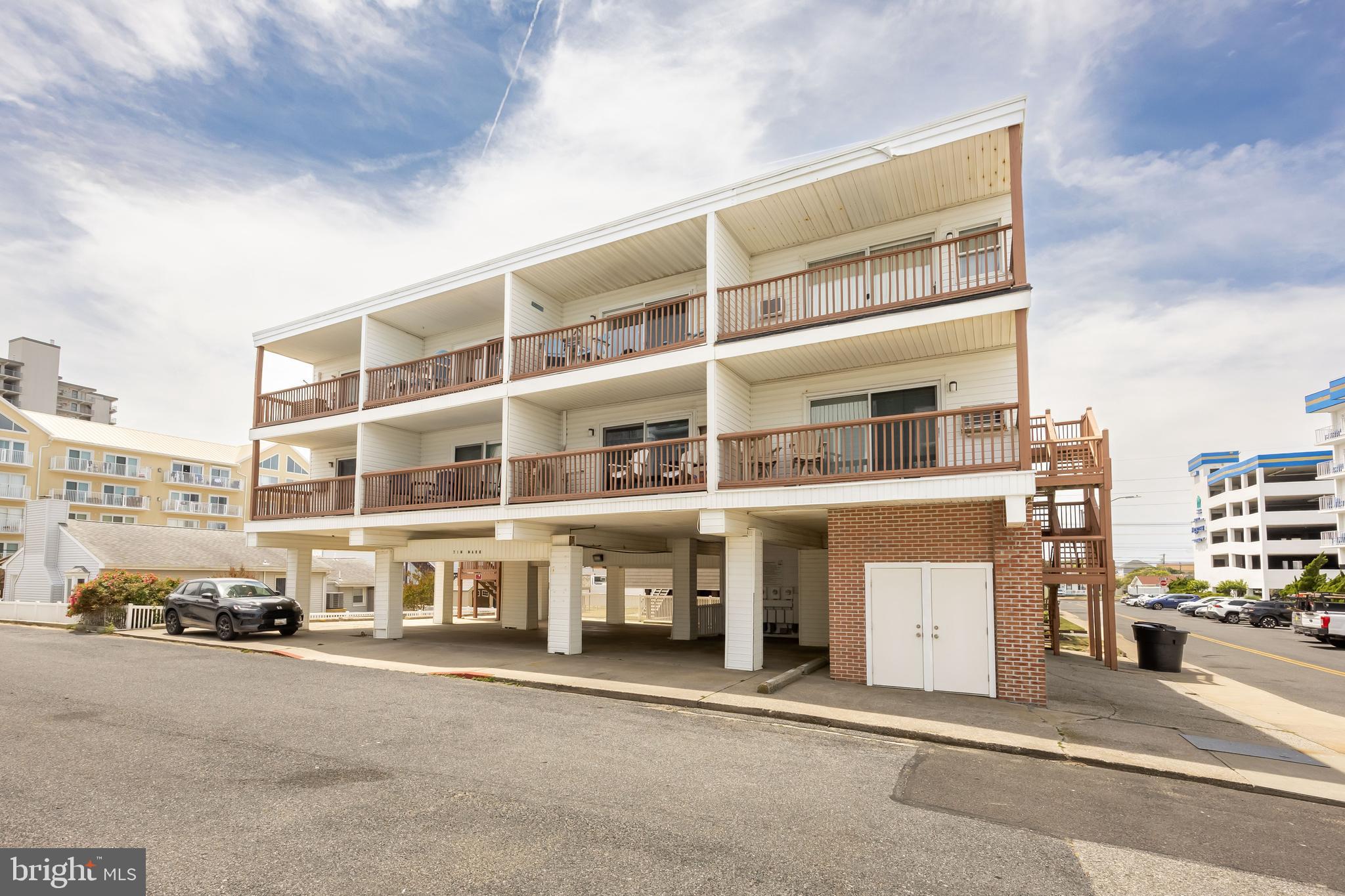 11 91ST STREET 202