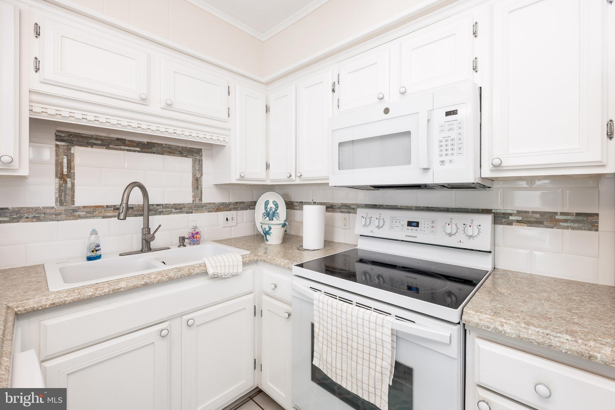 11 91ST STREET 202