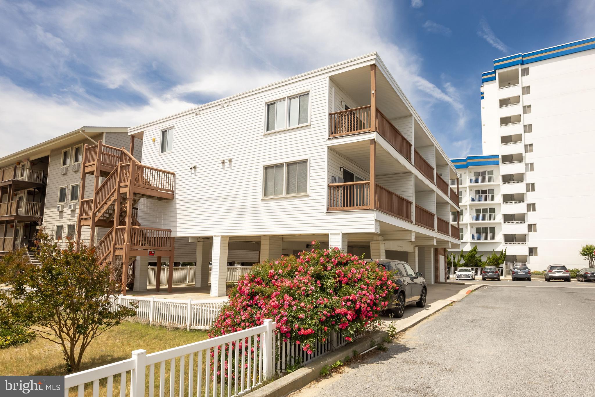 11 91ST STREET 202