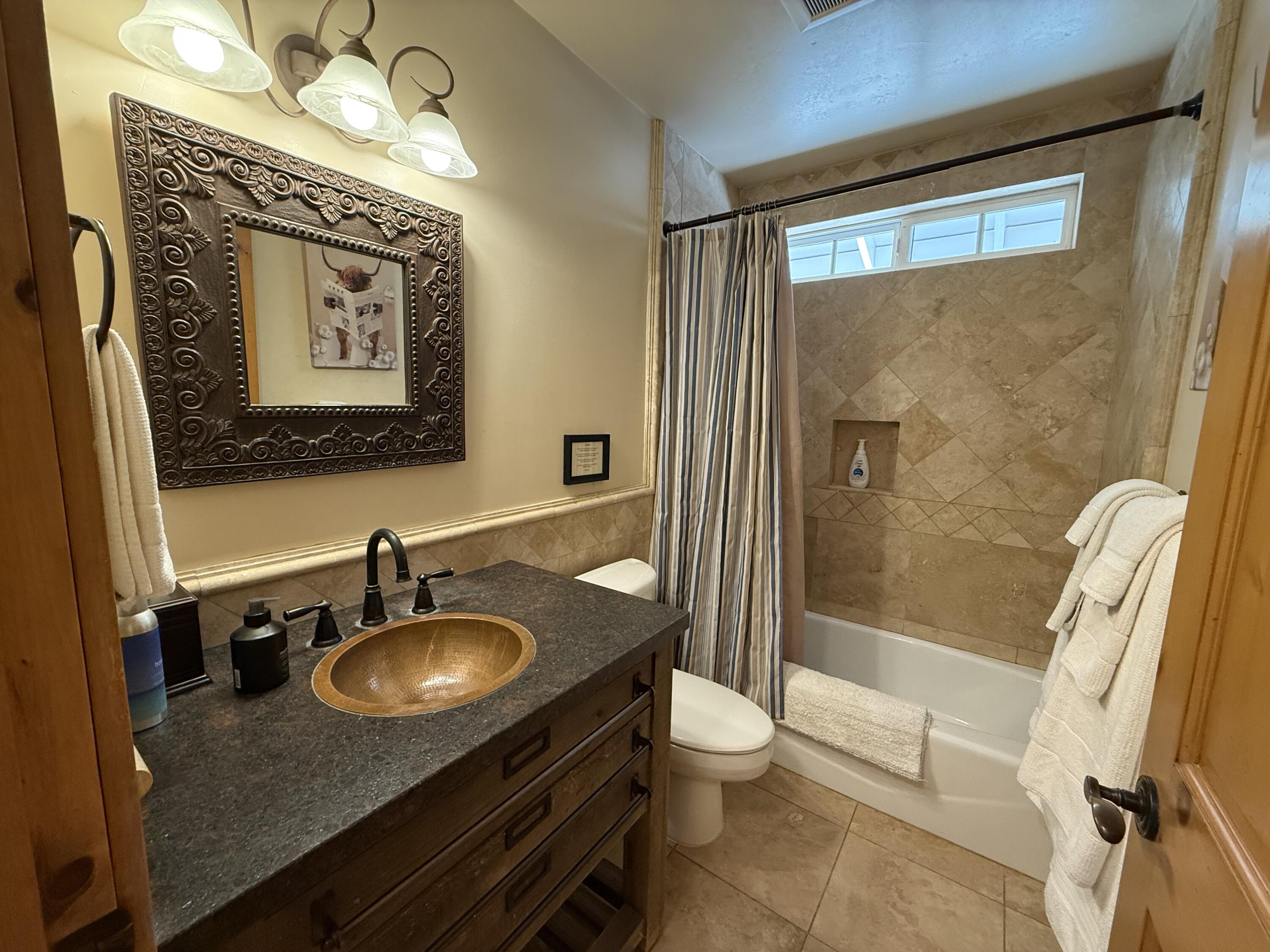 2379 Janin Way