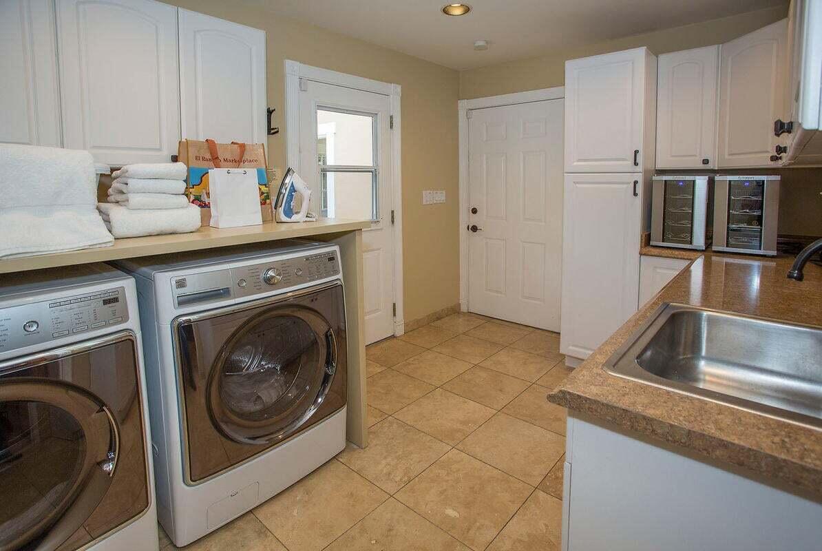 2379 Janin Way