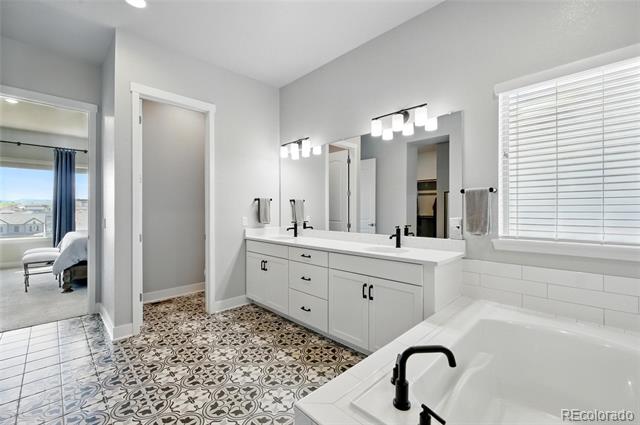 18212 W 95th Place