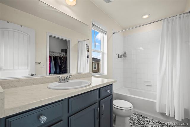 13731 Ash Circle