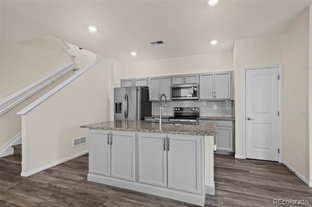 13731 Ash Circle