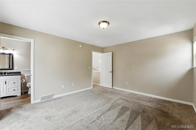 8056 Meadowdale Square