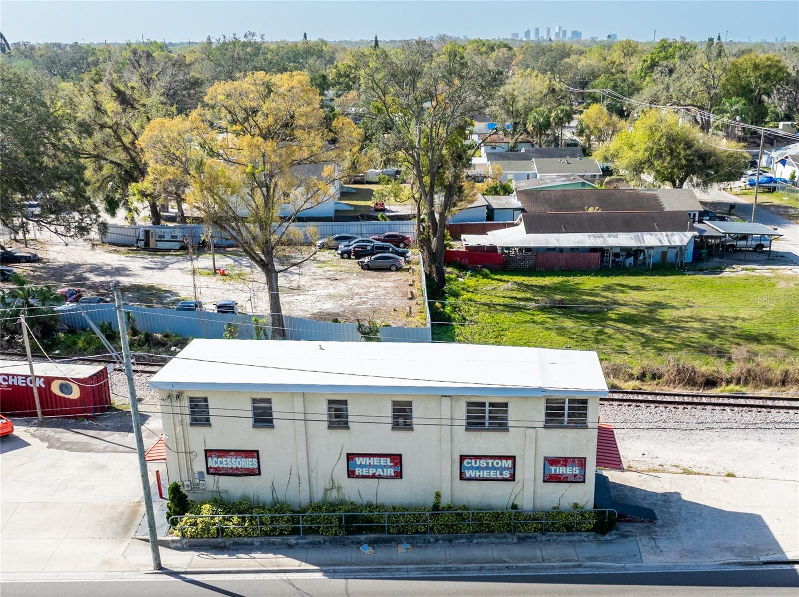 1411 E BUSCH BLVD