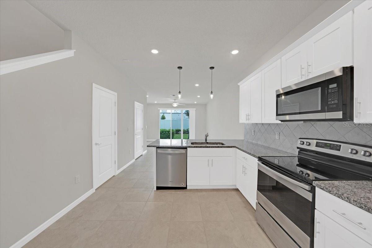 2906 DEER PINE TRL