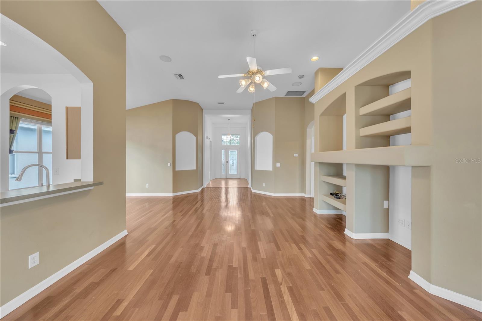 8304 MOCCASIN TRAIL DR