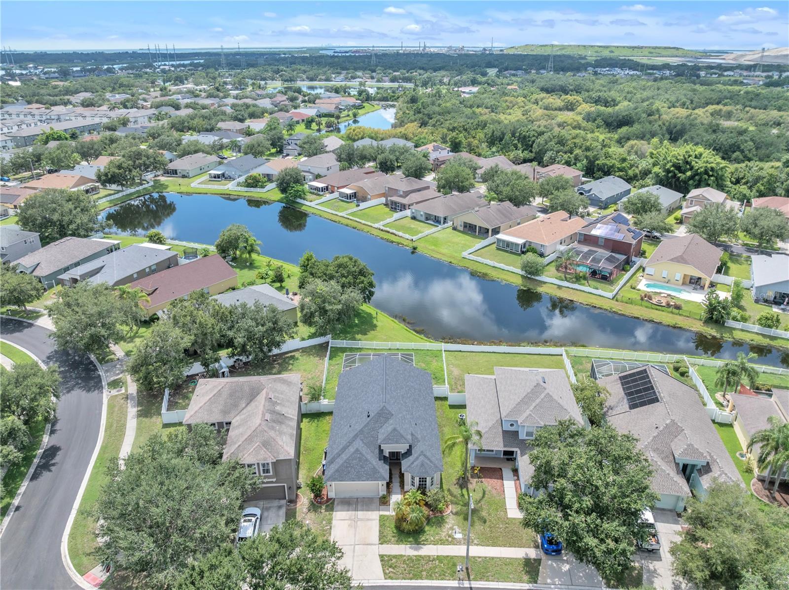 8304 MOCCASIN TRAIL DR