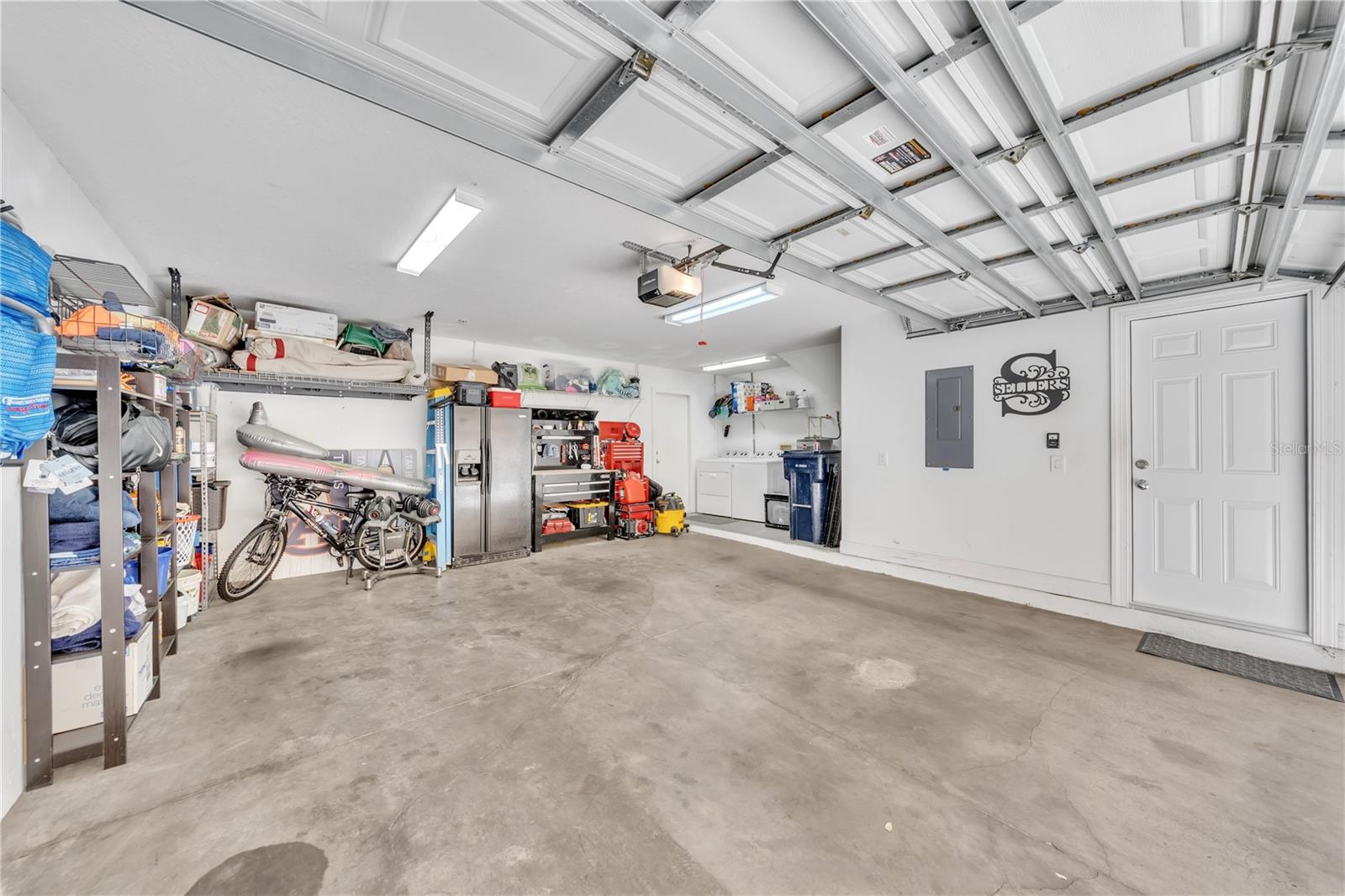 3321 LAS CAMPOS PL
