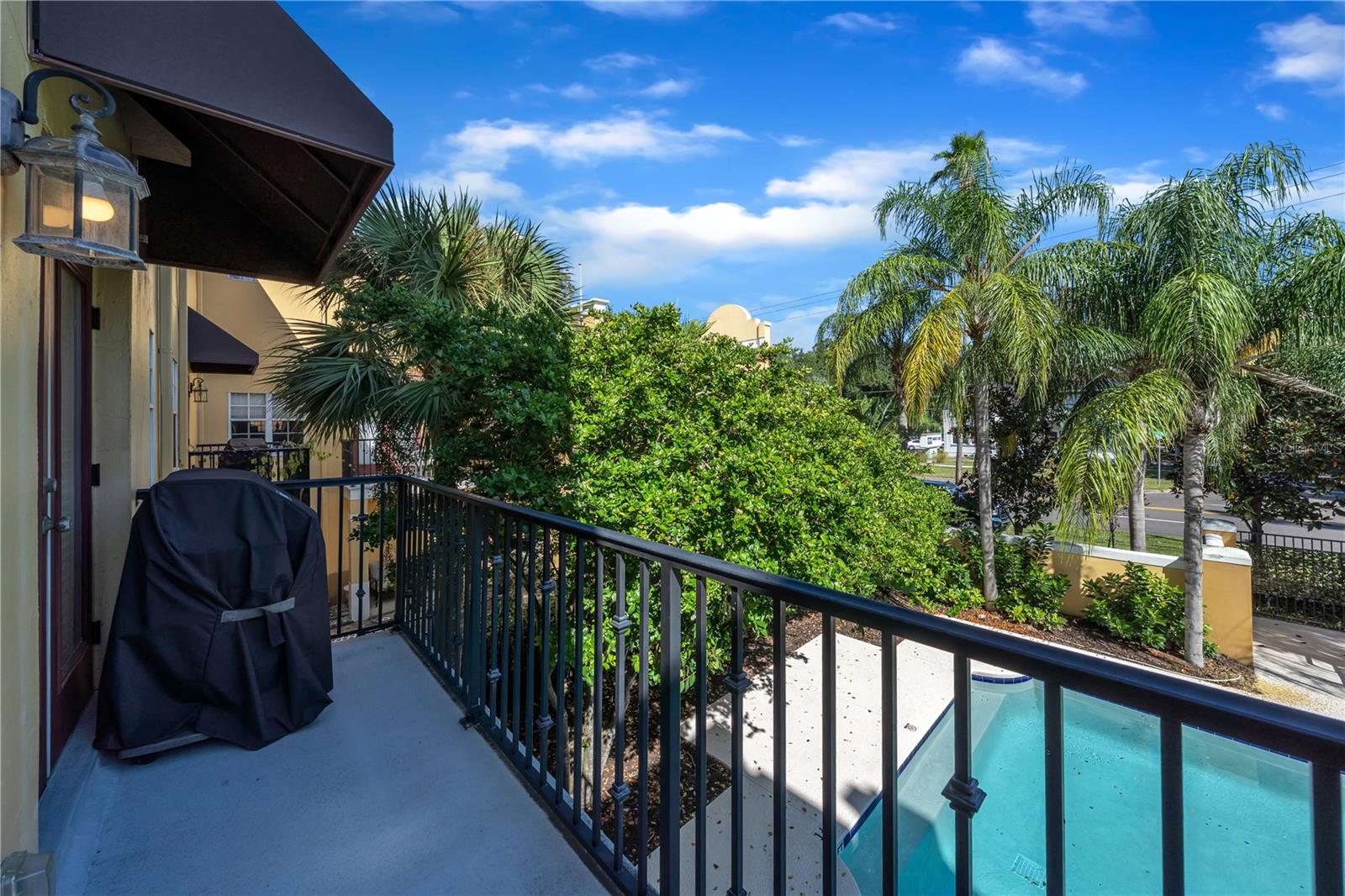 3321 LAS CAMPOS PL