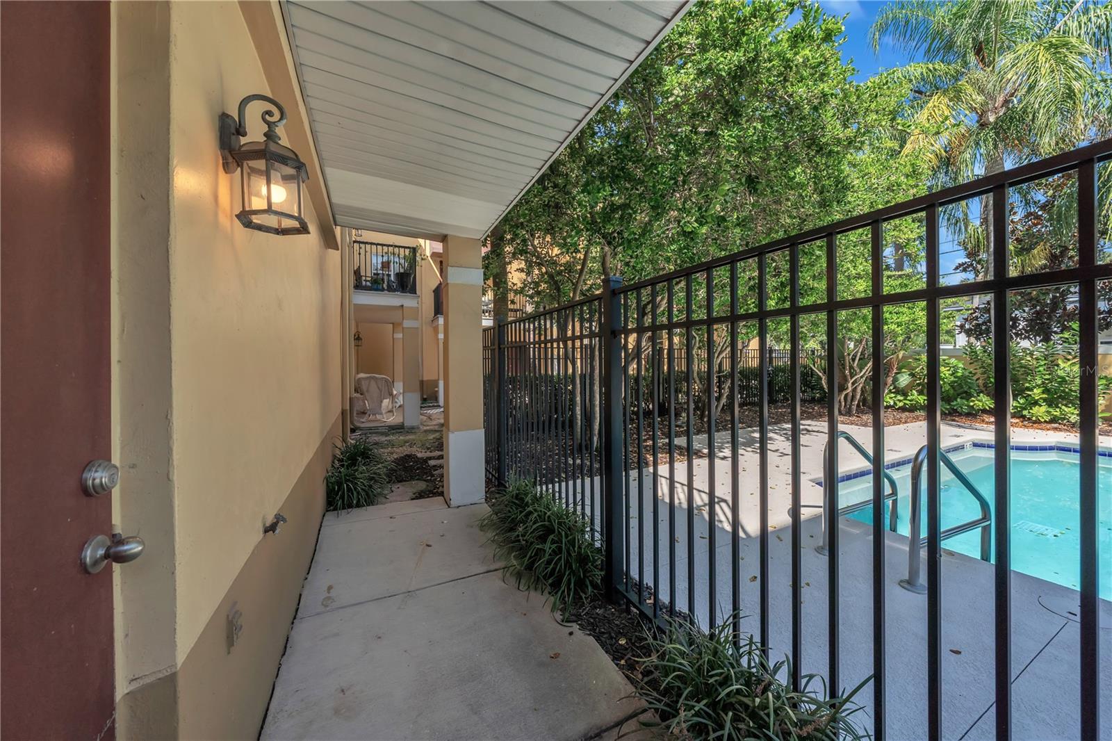 3321 LAS CAMPOS PL
