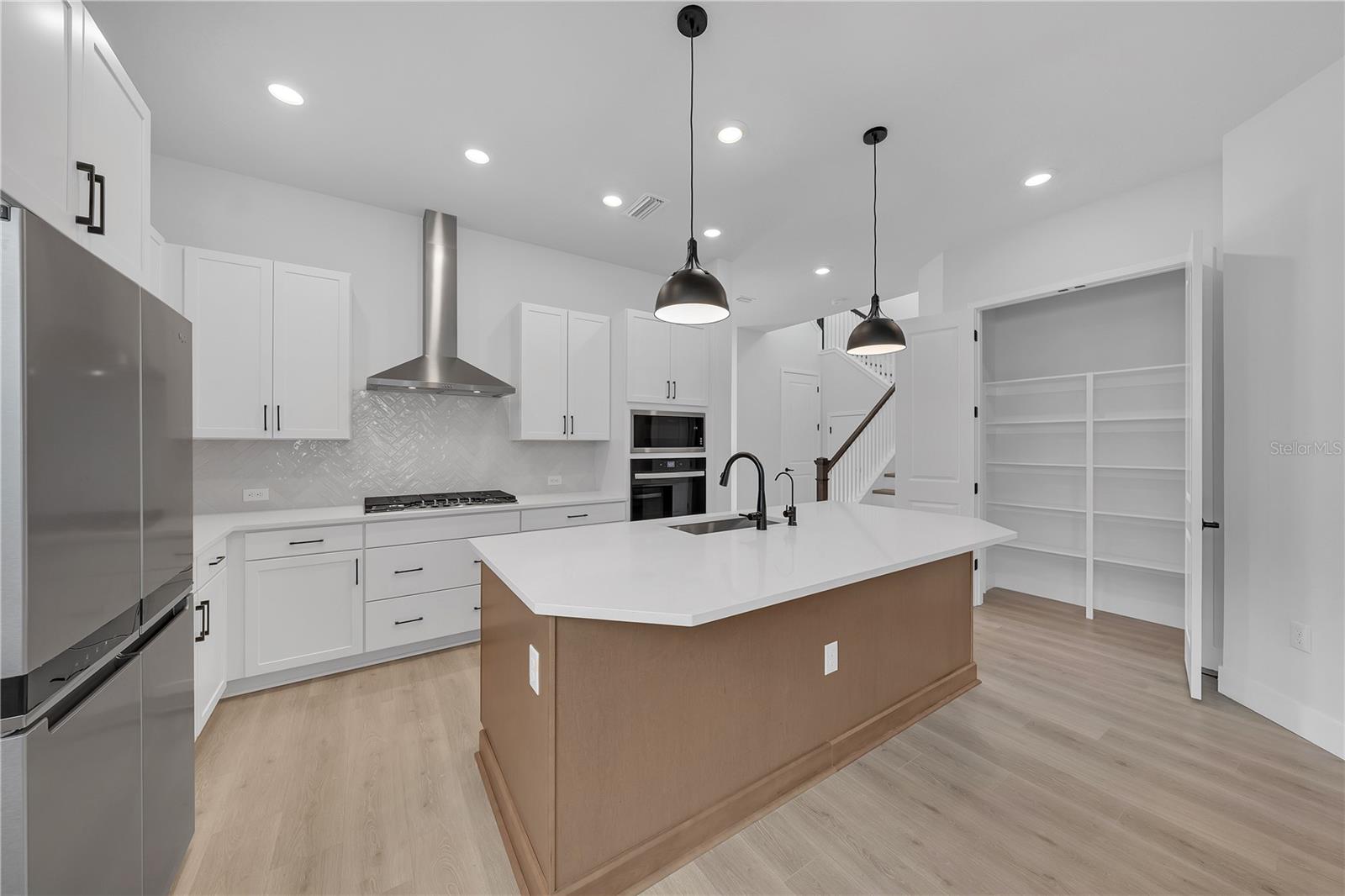 7267 KODIAK LN