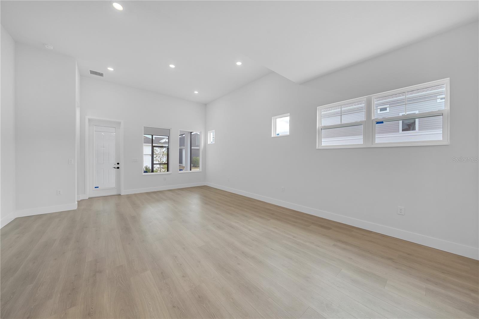 7267 KODIAK LN