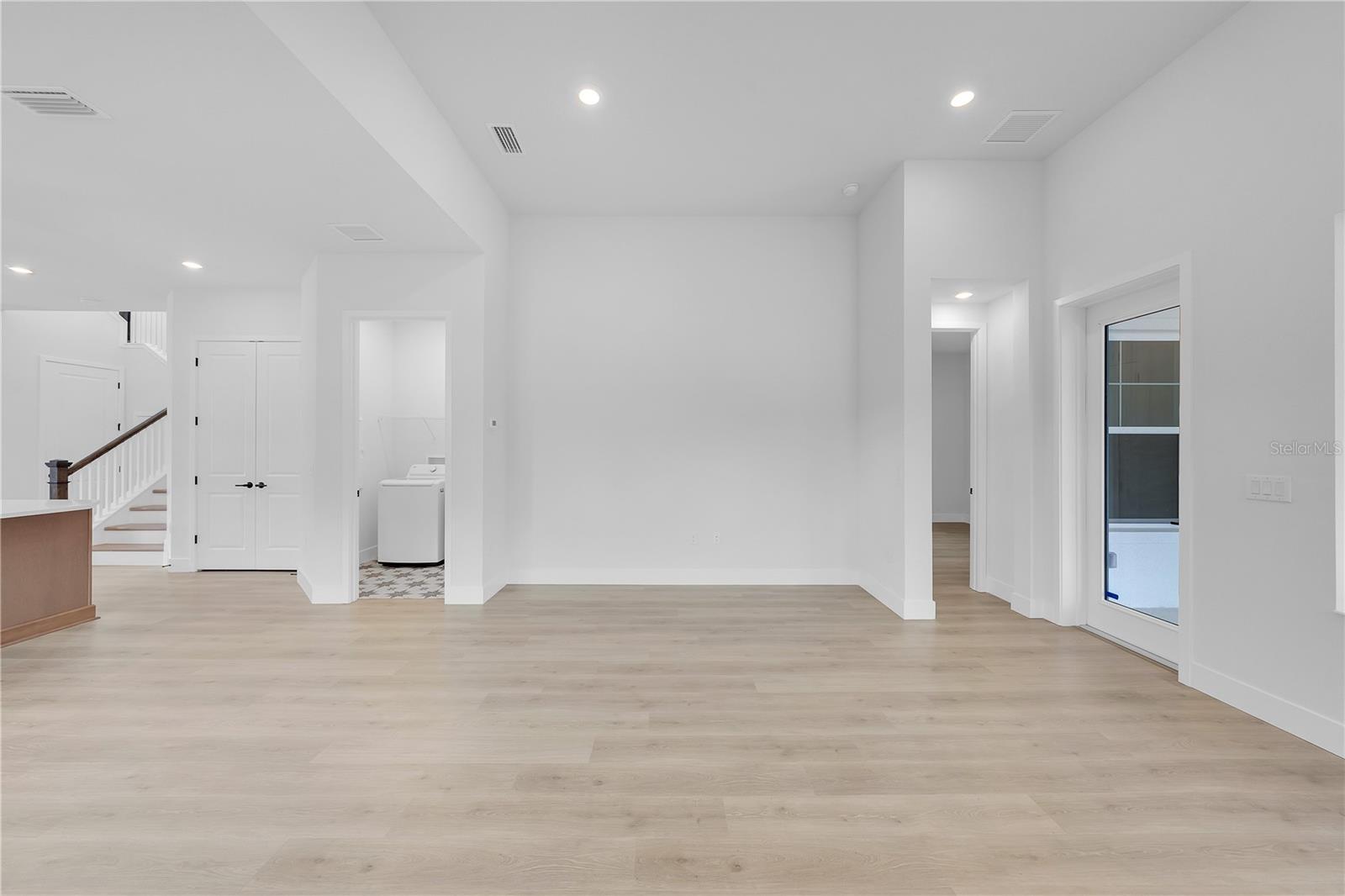 7267 KODIAK LN