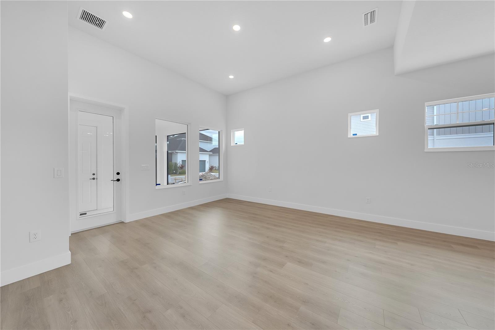 7267 KODIAK LN