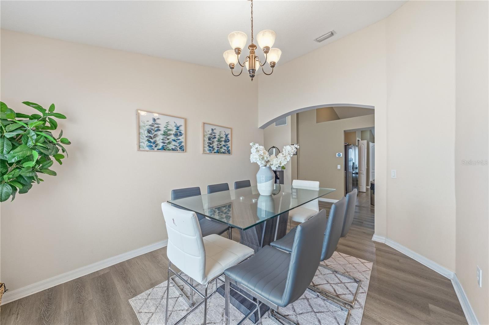 3324 MANOR COVE CIR