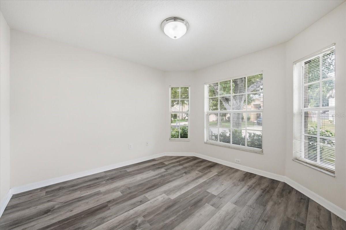 3324 MANOR COVE CIR