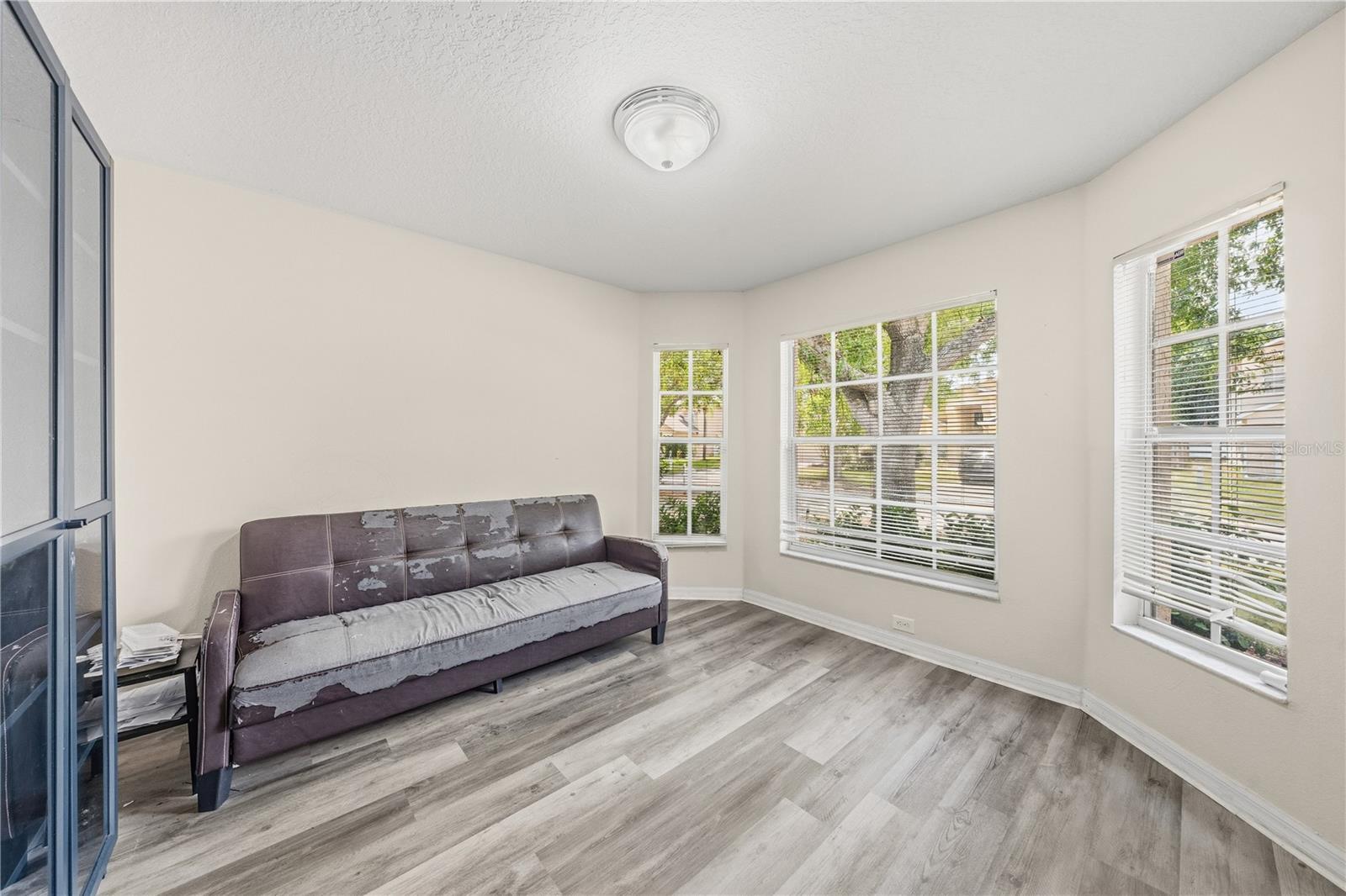 3324 MANOR COVE CIR