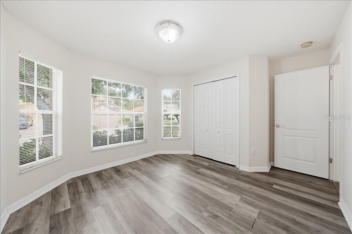 3324 MANOR COVE CIR