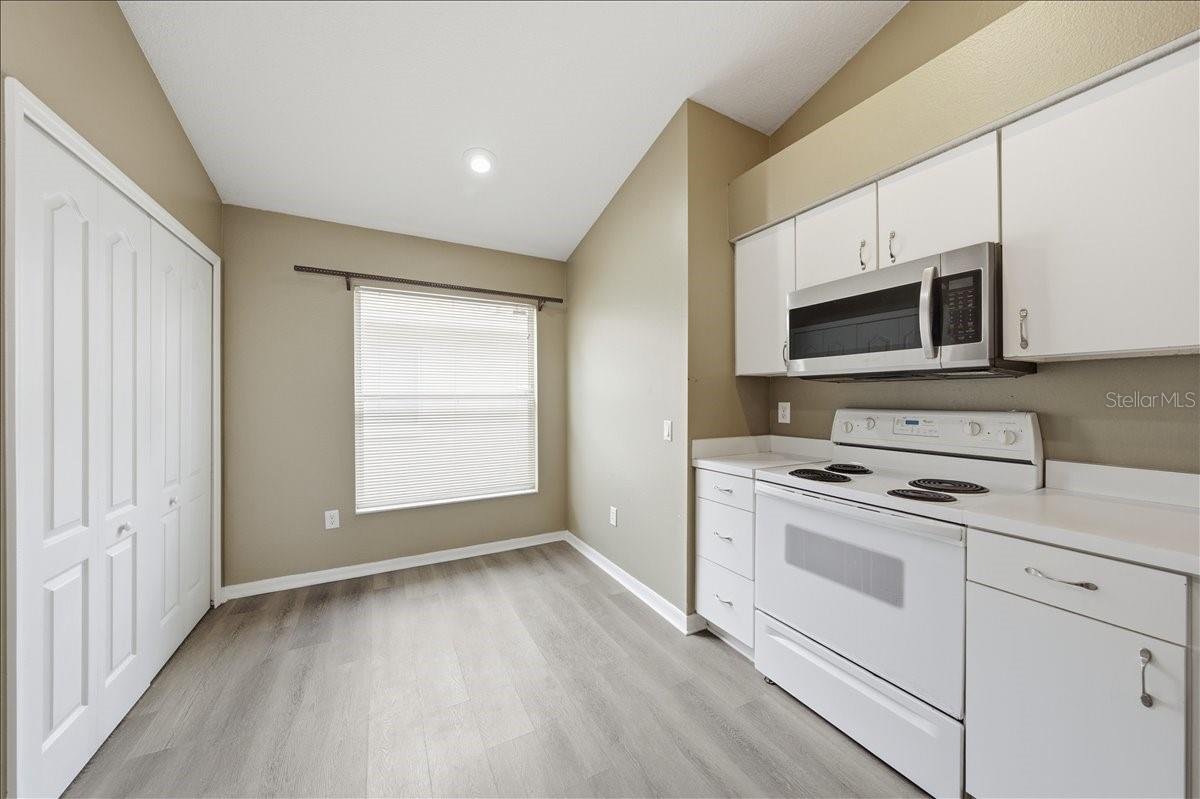 3324 MANOR COVE CIR