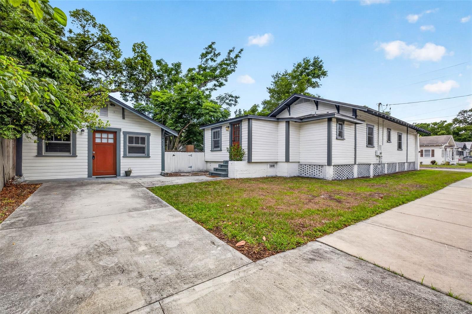 3007 N CENTRAL AVE
