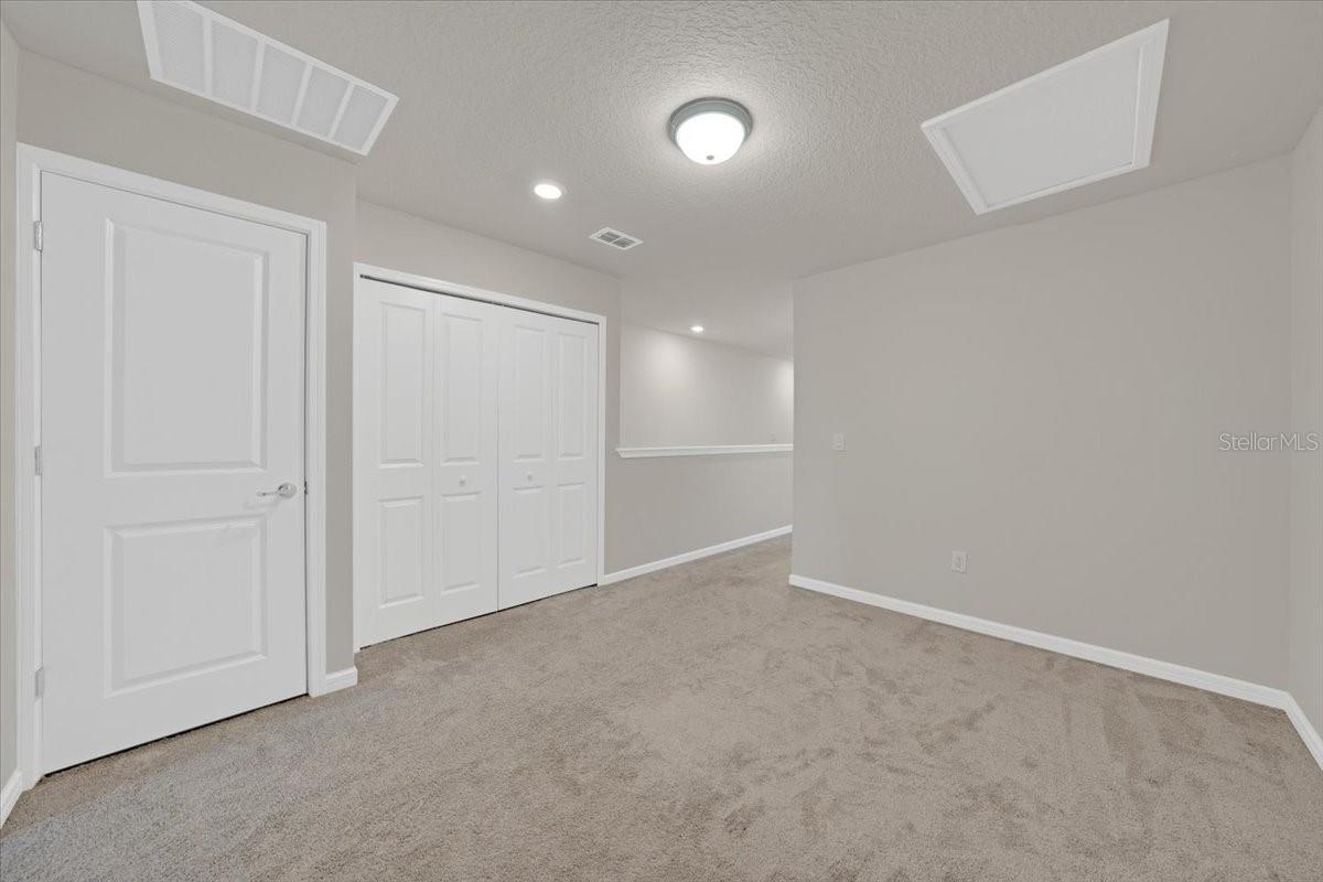 2906 DEER PINE TRL