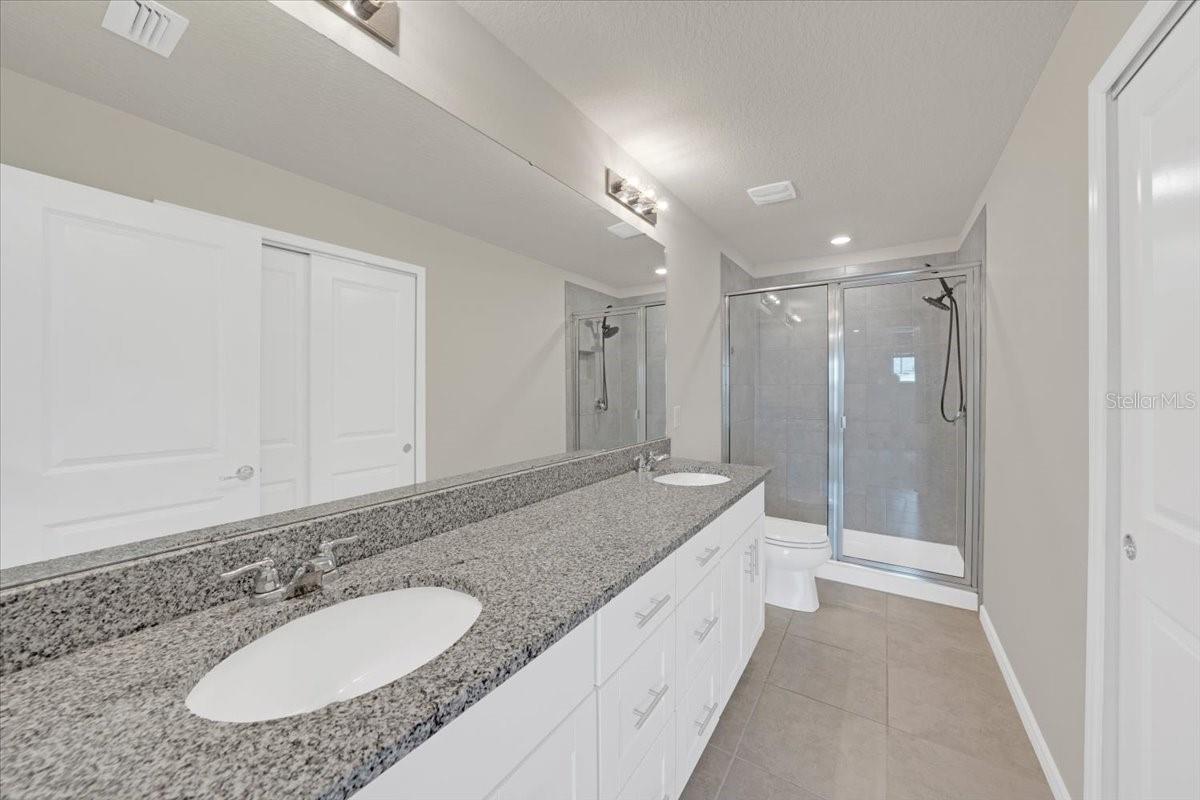 2906 DEER PINE TRL