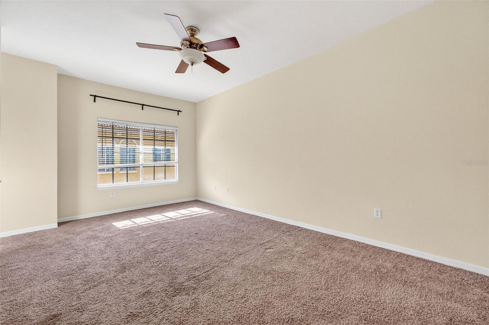 105 BRADFORD BEACH CT #105
