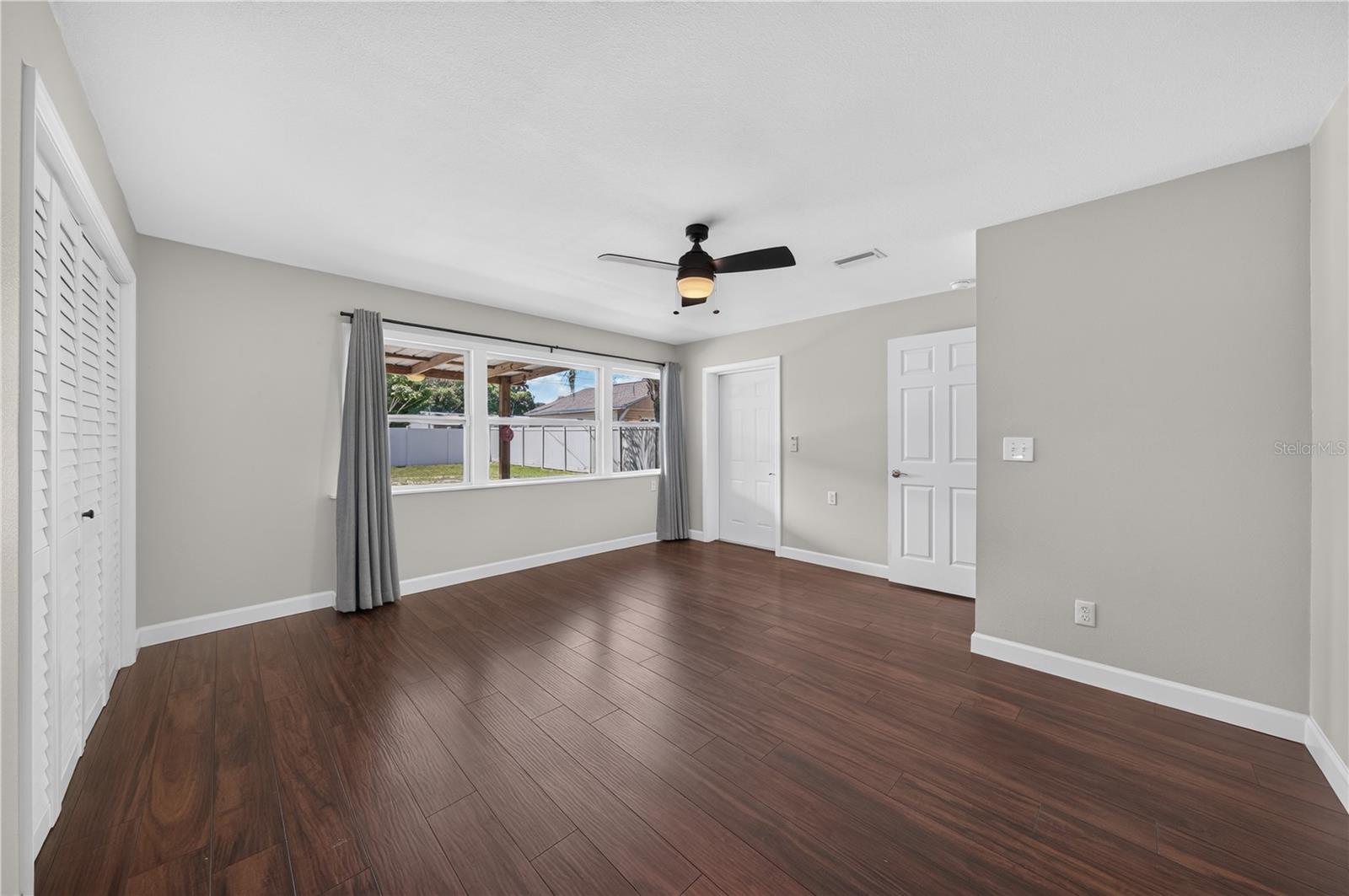 3906 W BAY VISTA AVE