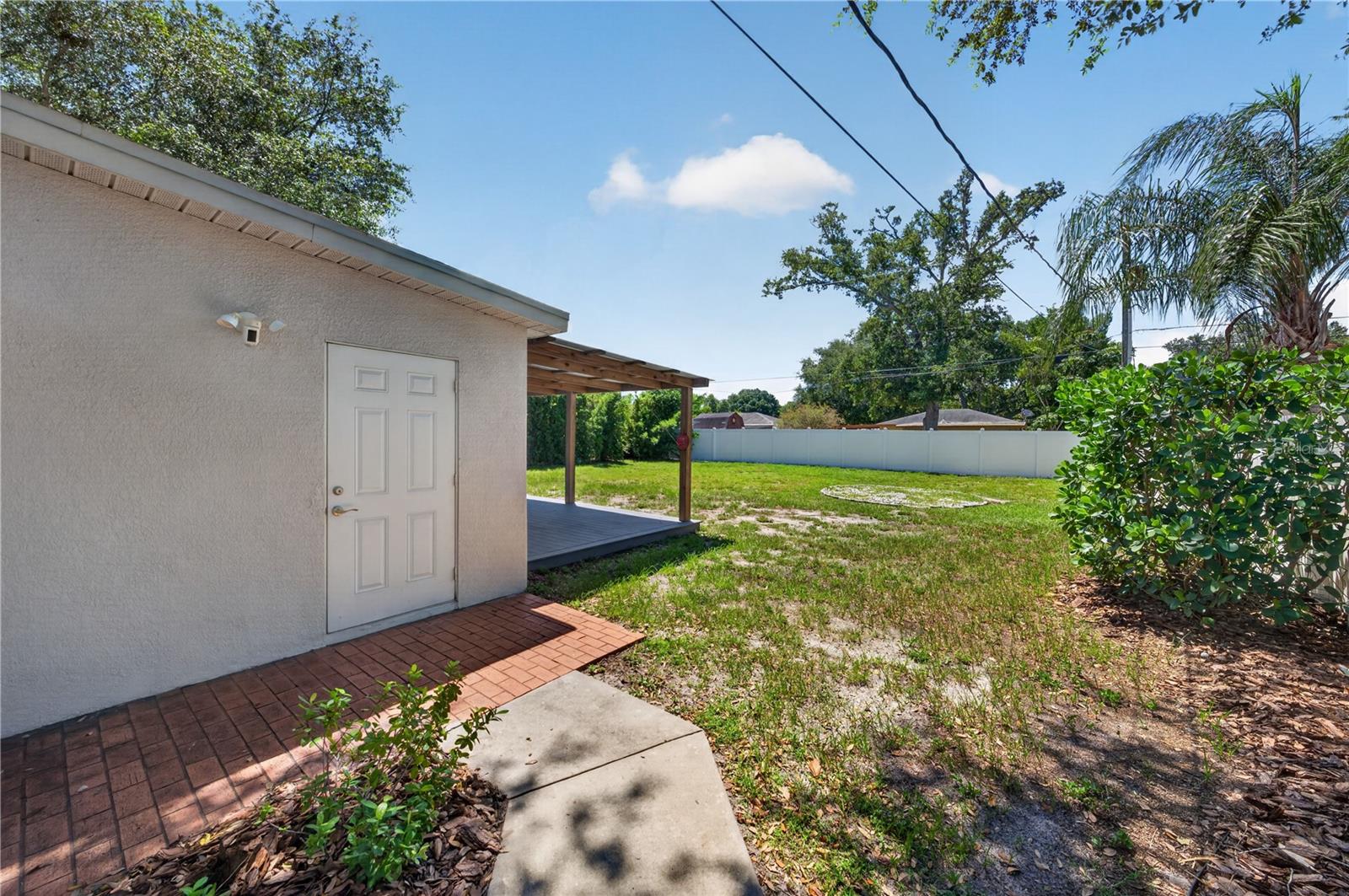 3906 W BAY VISTA AVE