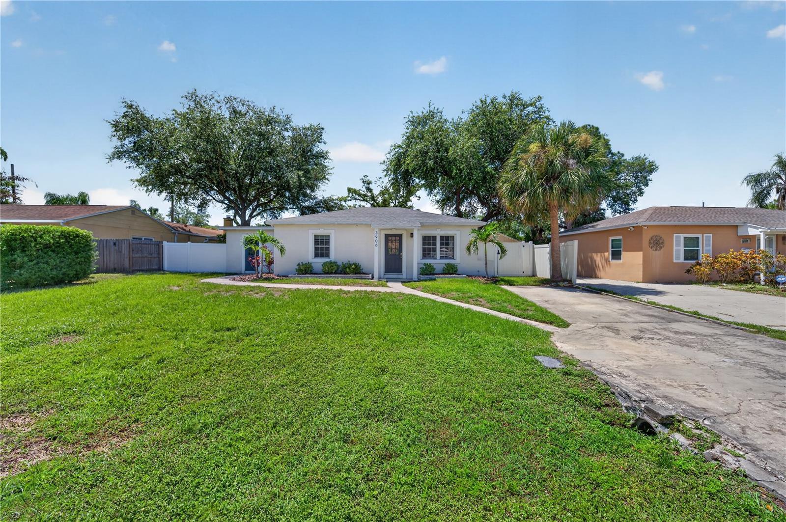 3906 W BAY VISTA AVE