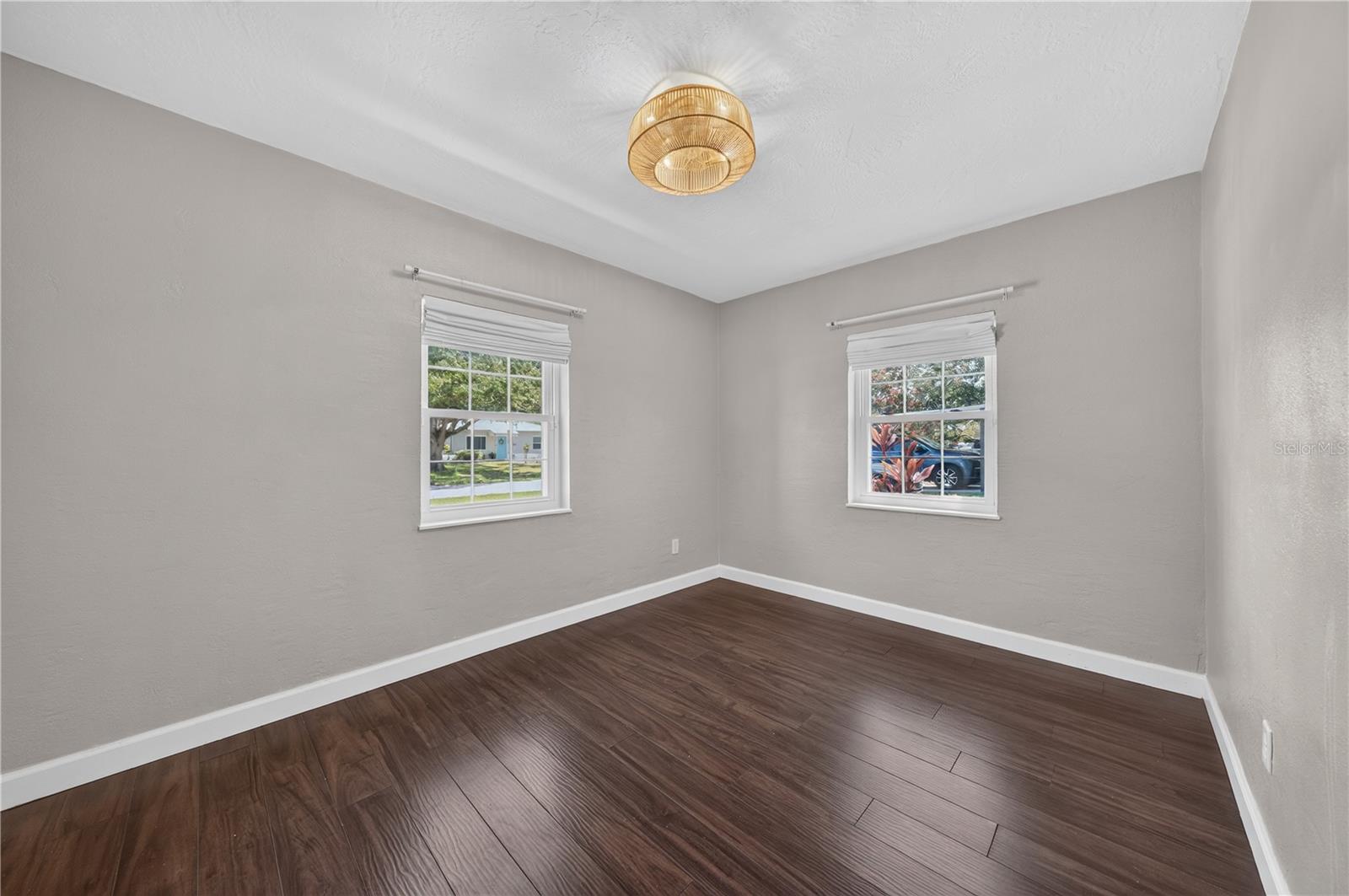 3906 W BAY VISTA AVE