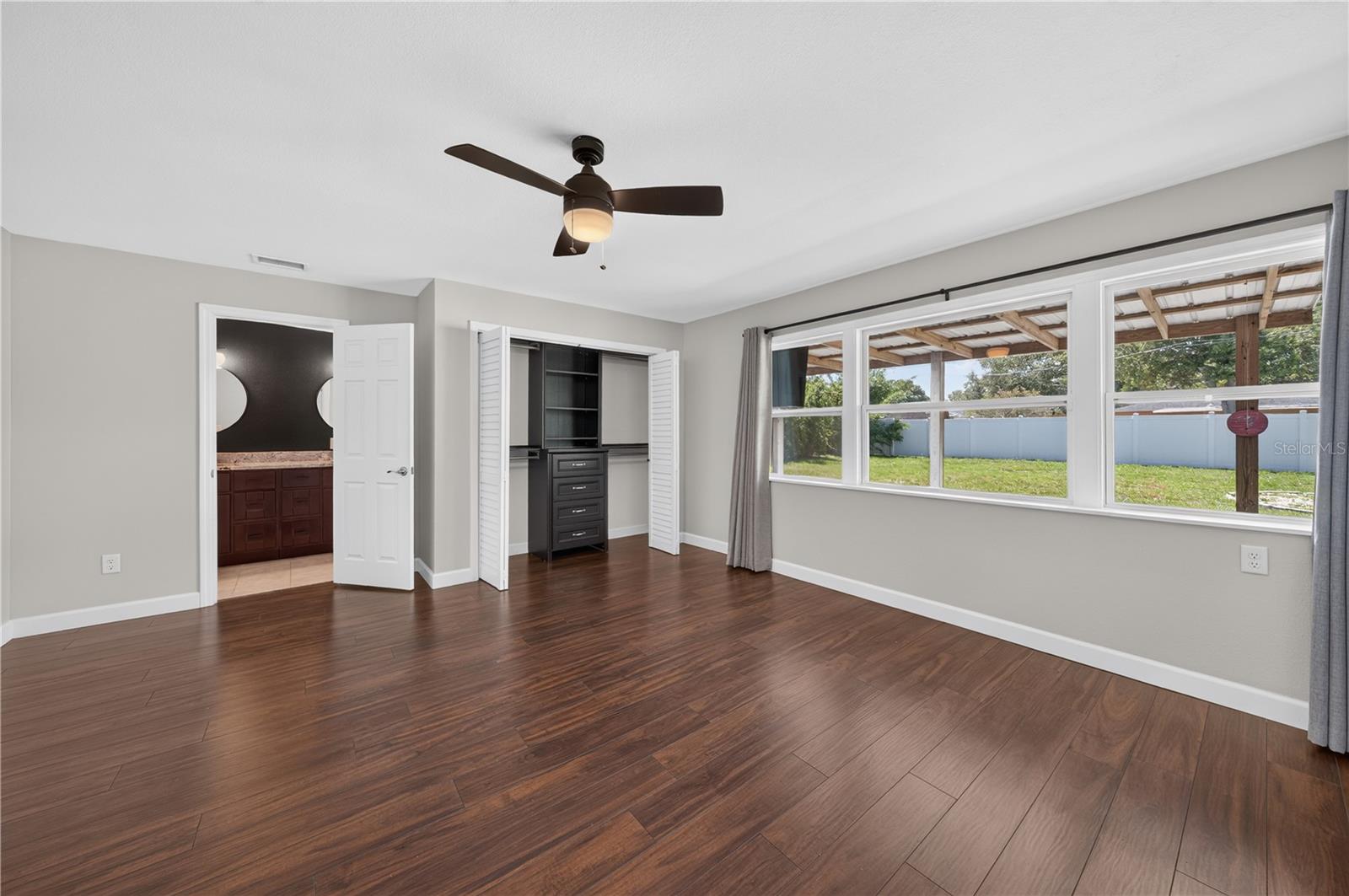 3906 W BAY VISTA AVE