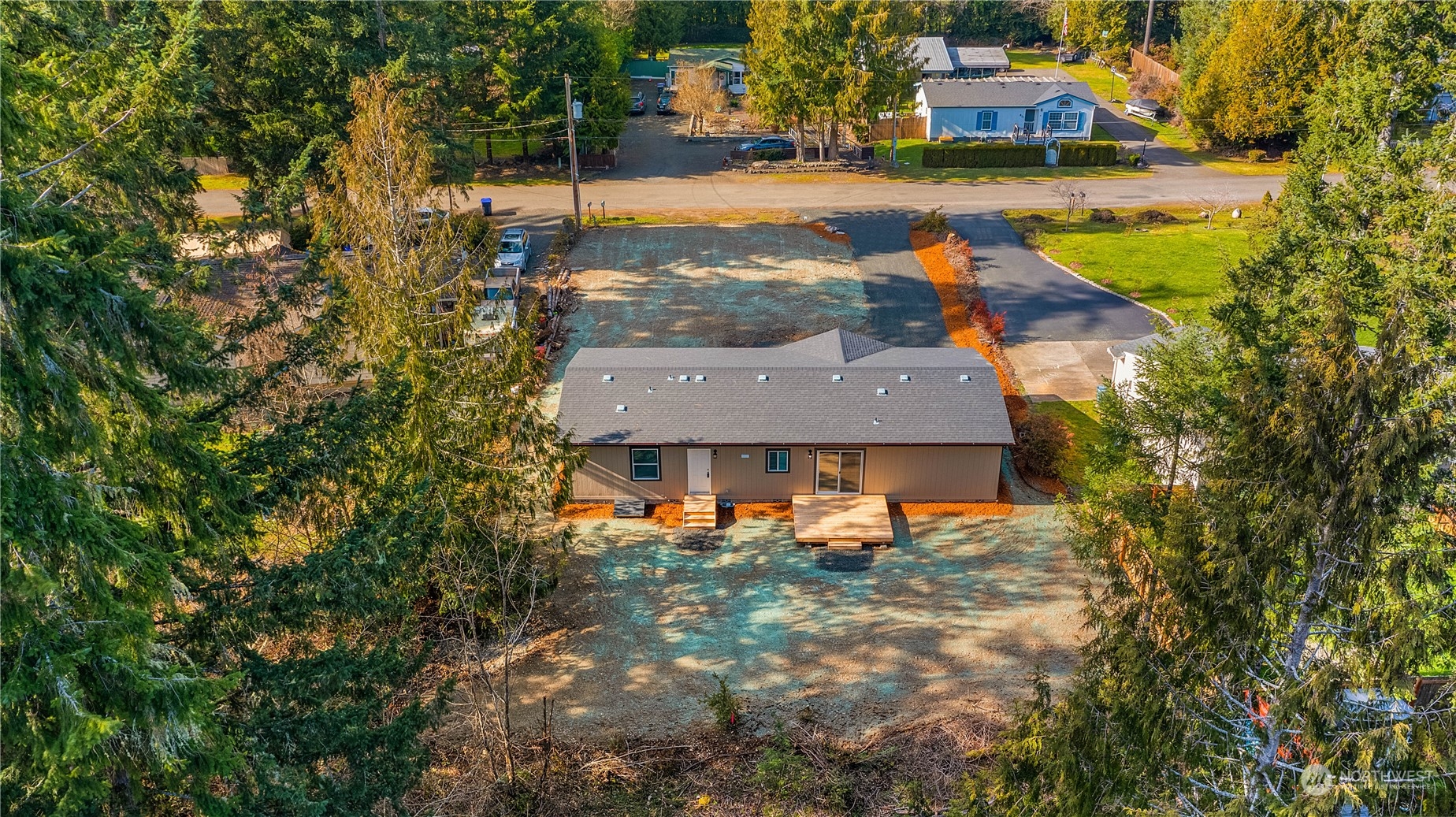 800 E Lakeshore Drive W