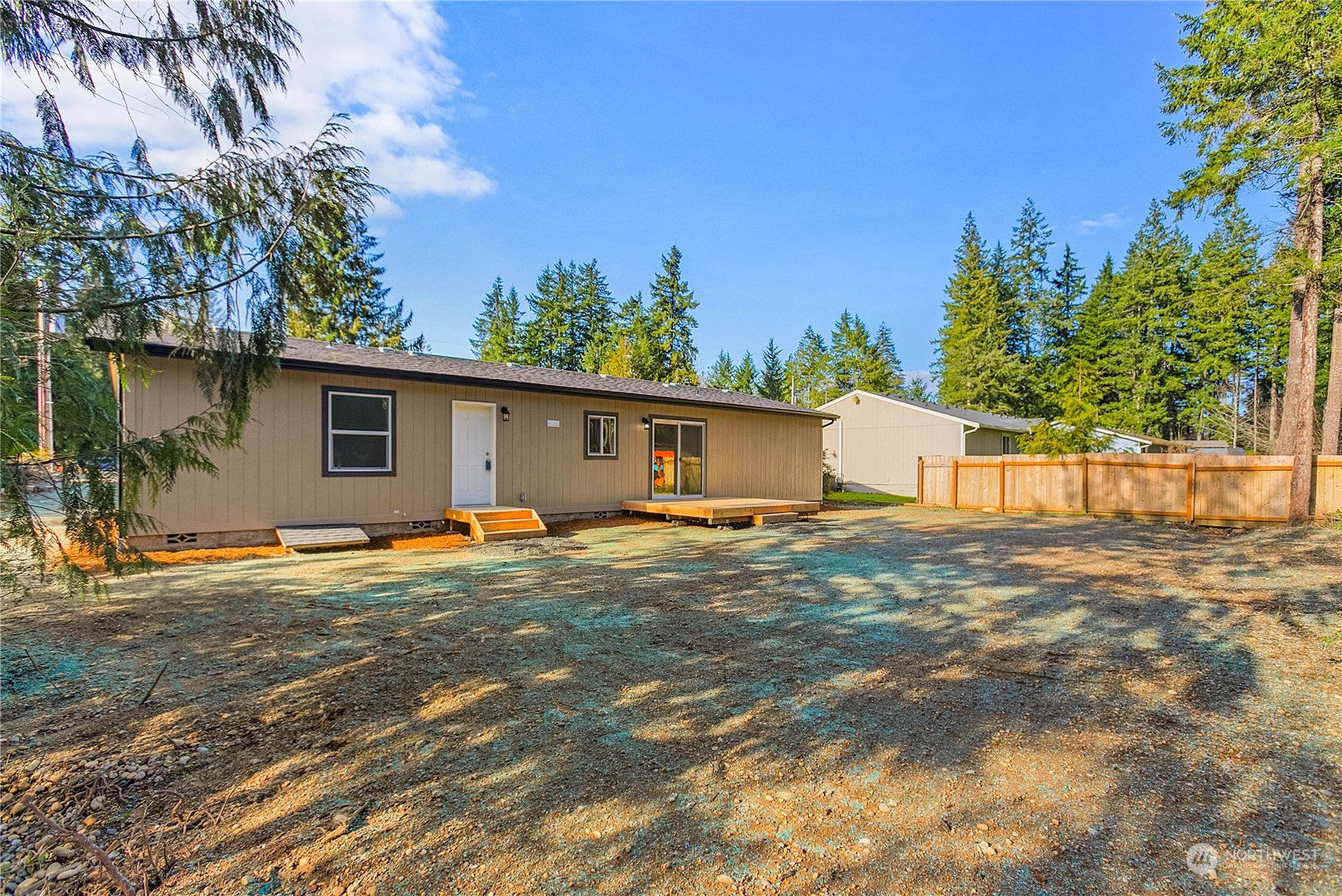 800 E Lakeshore Drive W