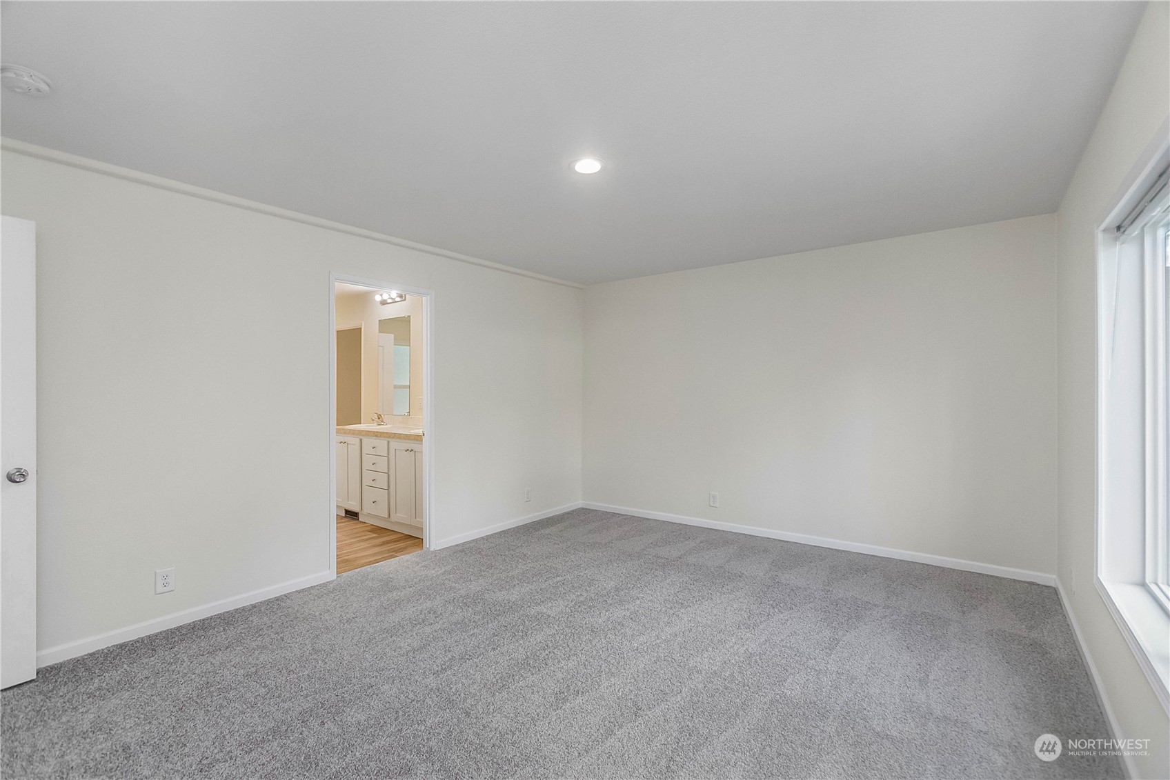 800 E Lakeshore Drive W