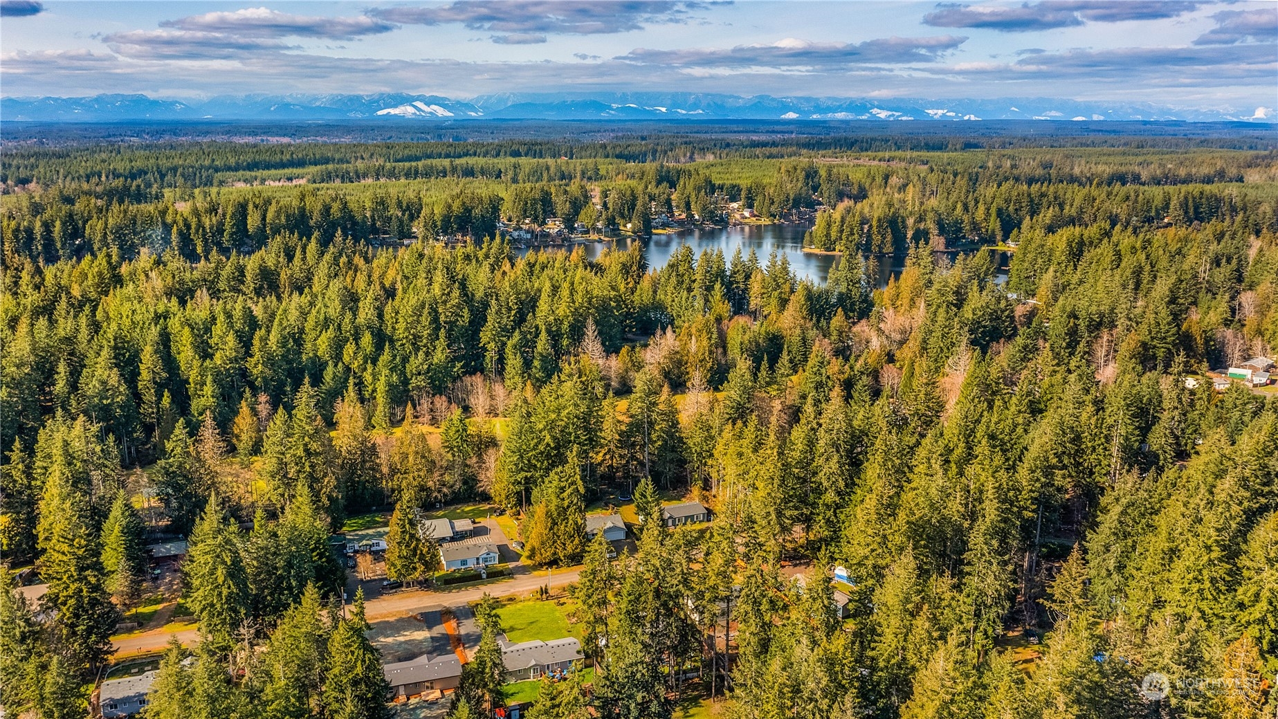 800 E Lakeshore Drive W