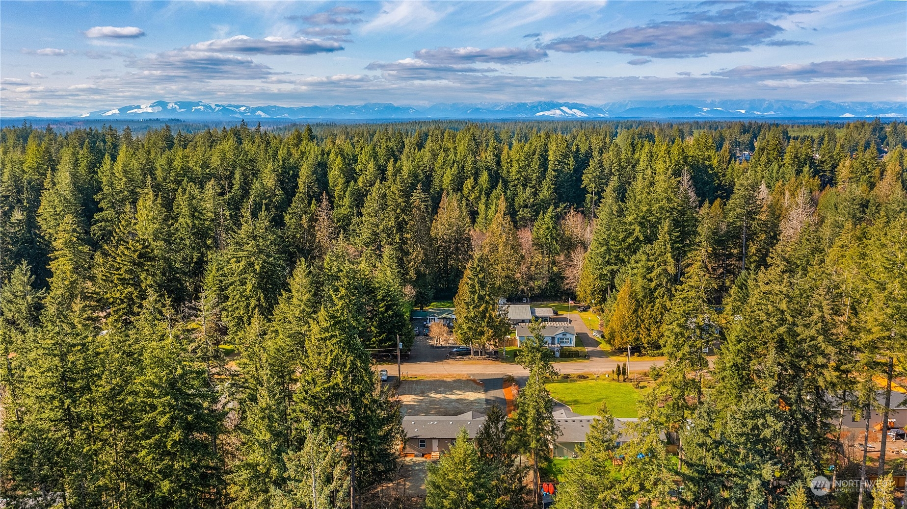 800 E Lakeshore Drive W