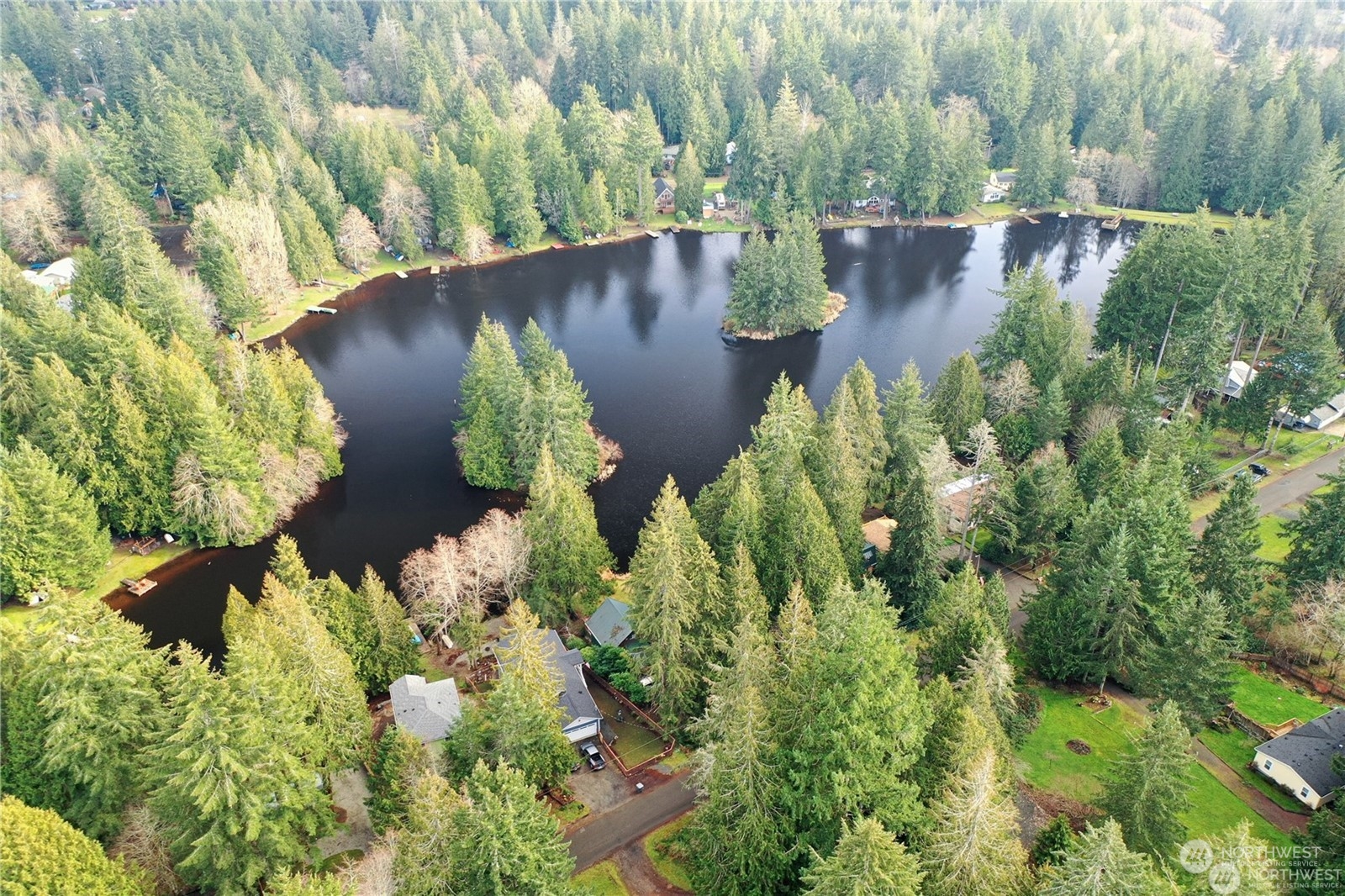 800 E Lakeshore Drive W