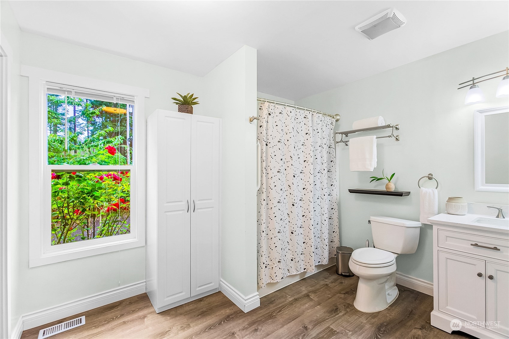 6613 SE 160th Street